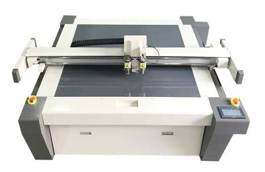 Large Format Flatbed Cutting Machine With Vibrating Knife