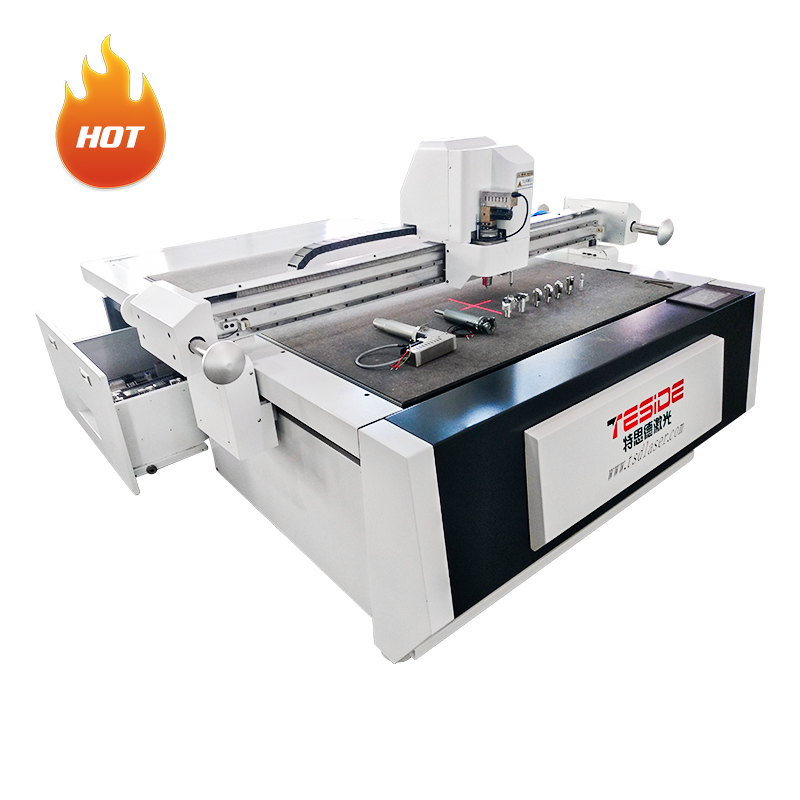 Automatic Digital Fabric Cutting Machine Garment Textile