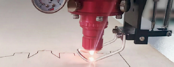Comparison of advantages and disadvantages between manual knife die and laser knife die